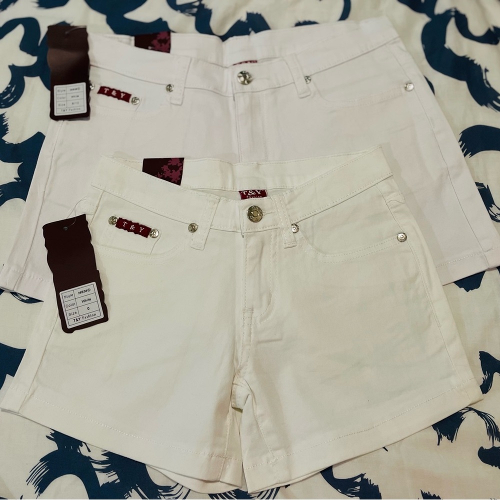 NWT Shorts T&Y Fashion Color White Size 9/10 and Size 0 (2 shorts for $15.00).